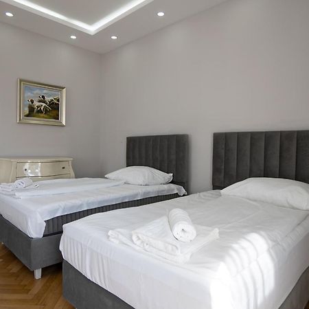 Charming 2-Room Apartment With Balcony, 15 Min To Center Vienna Luaran gambar