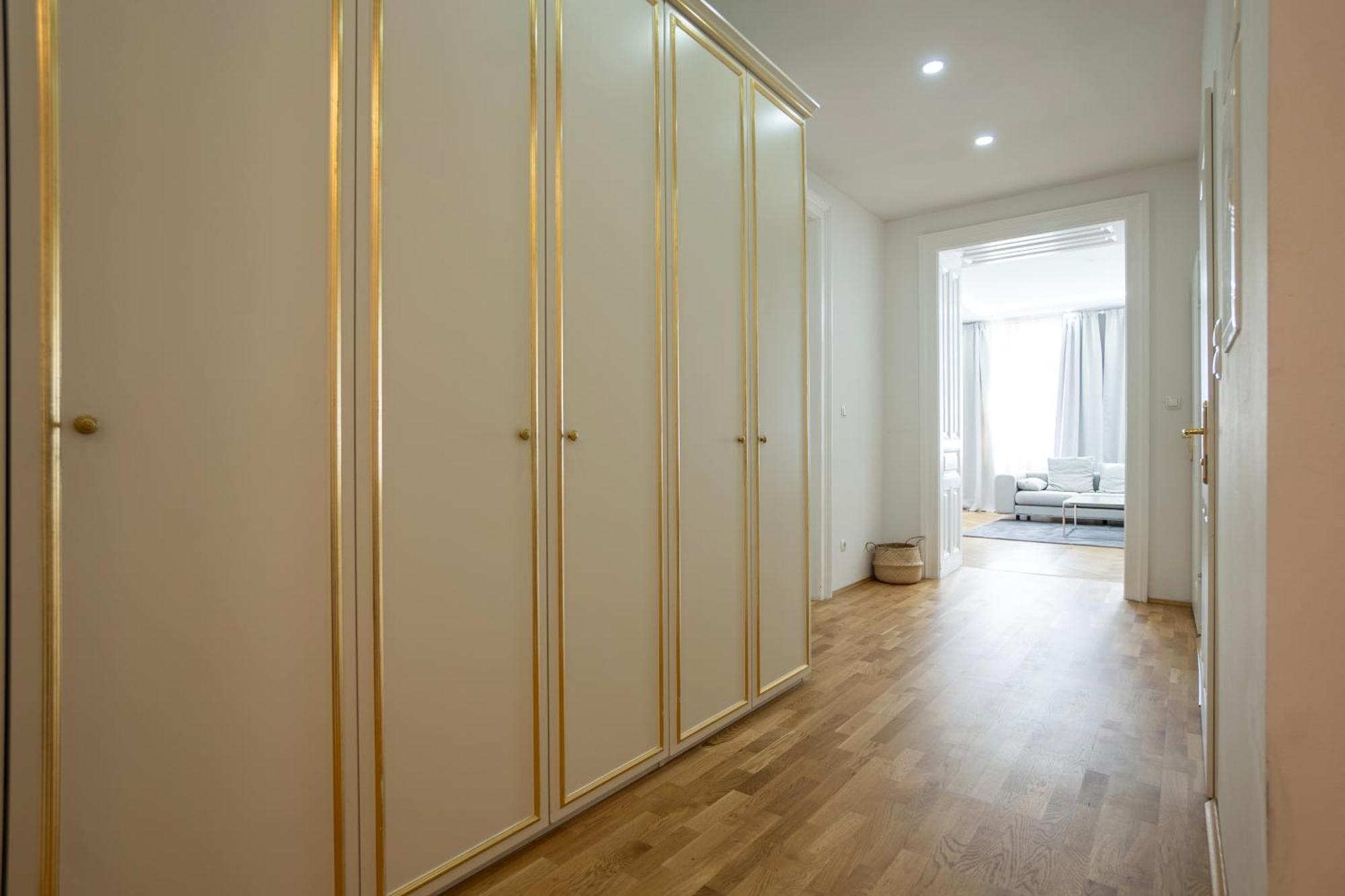 Charming 2-Room Apartment With Balcony, 15 Min To Center Vienna Luaran gambar