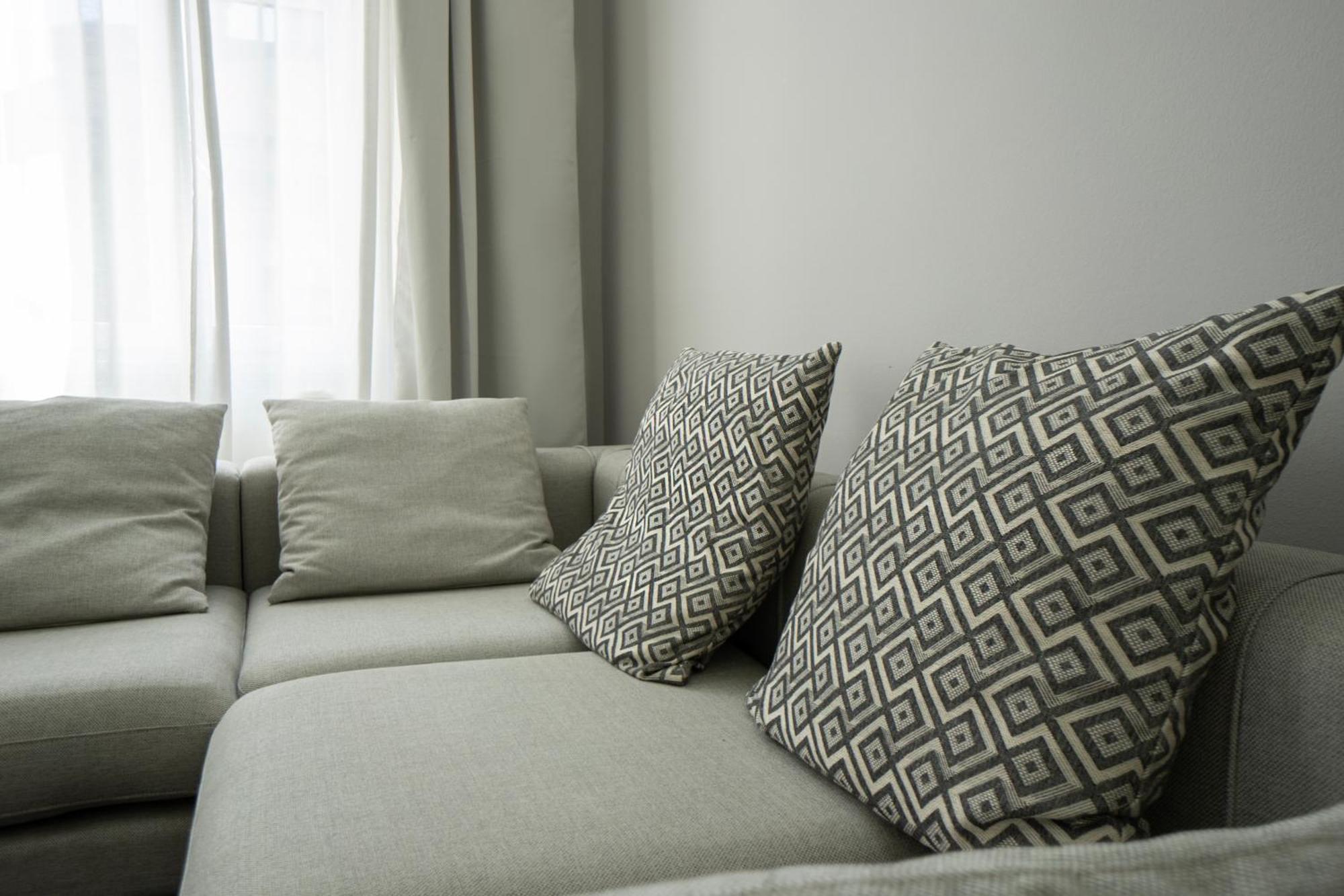 Charming 2-Room Apartment With Balcony, 15 Min To Center Vienna Luaran gambar