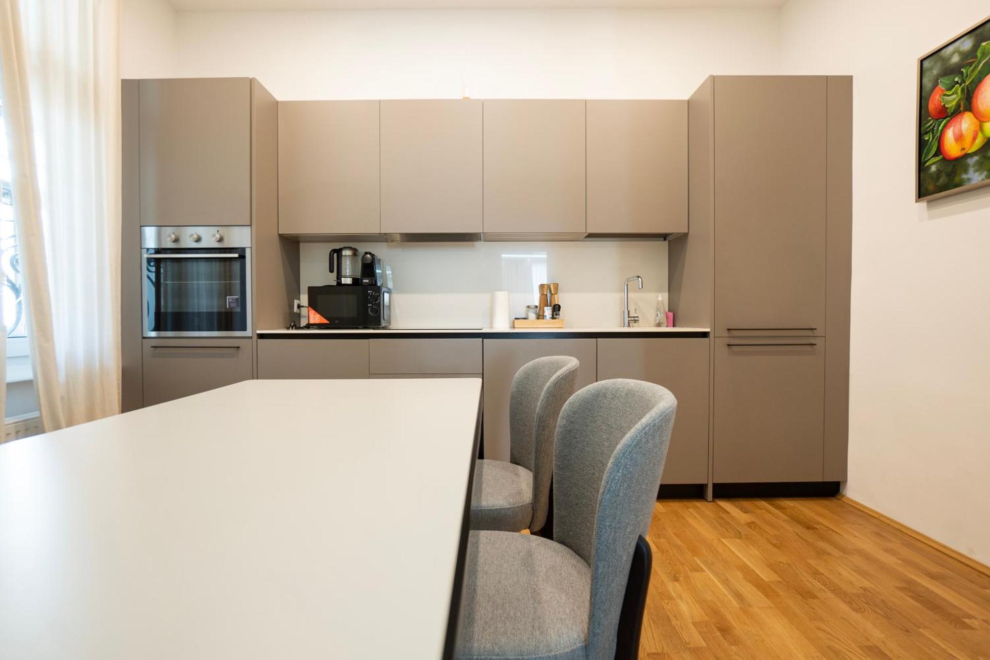 Charming 2-Room Apartment With Balcony, 15 Min To Center Vienna Luaran gambar