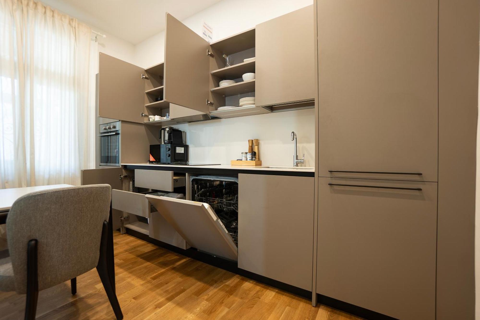 Charming 2-Room Apartment With Balcony, 15 Min To Center Vienna Luaran gambar
