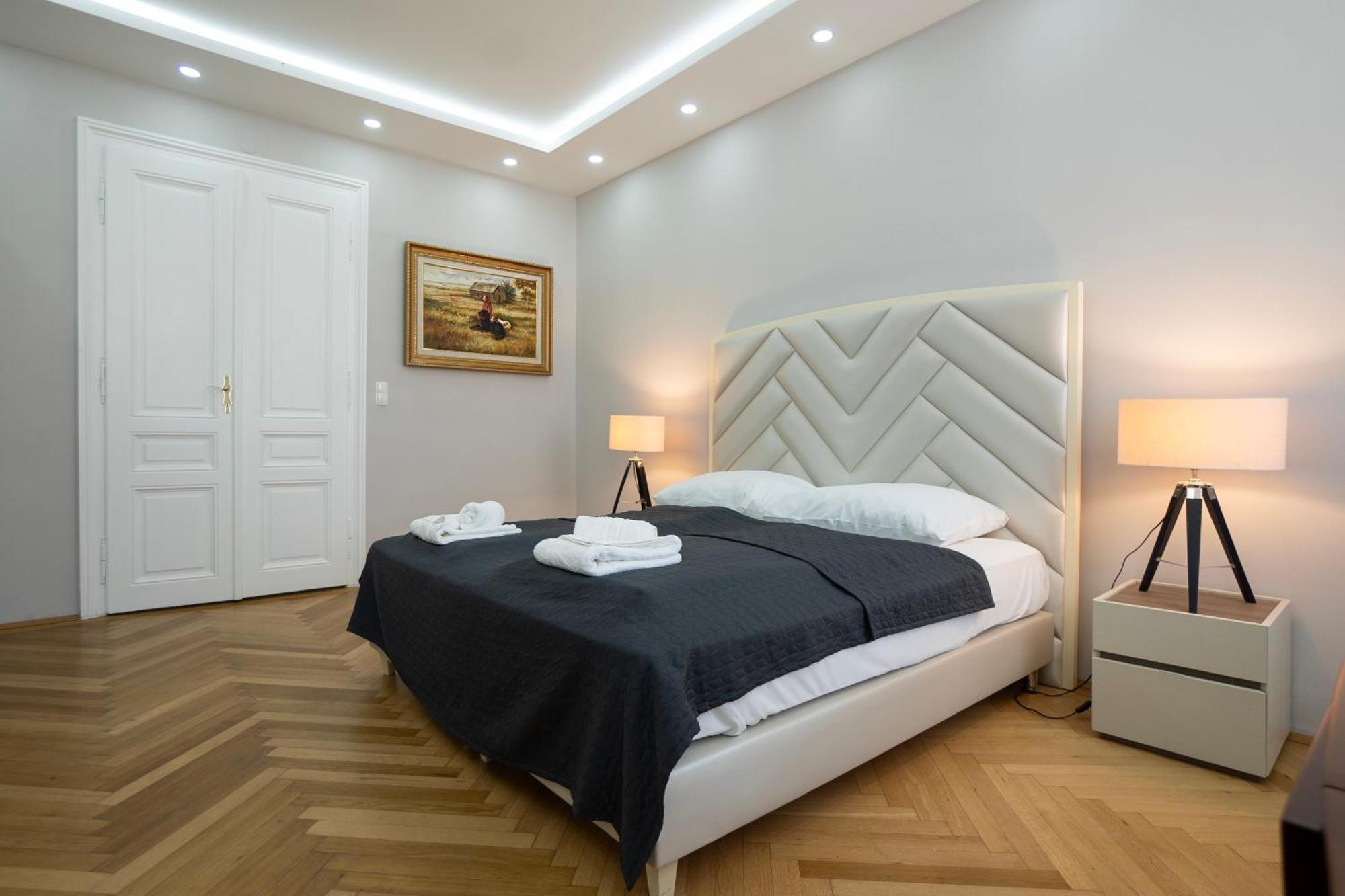 Charming 2-Room Apartment With Balcony, 15 Min To Center Vienna Luaran gambar