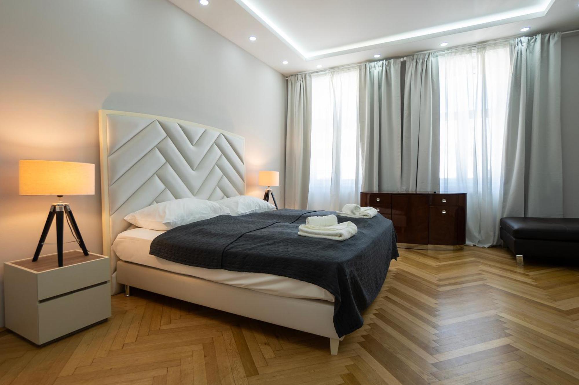 Charming 2-Room Apartment With Balcony, 15 Min To Center Vienna Luaran gambar