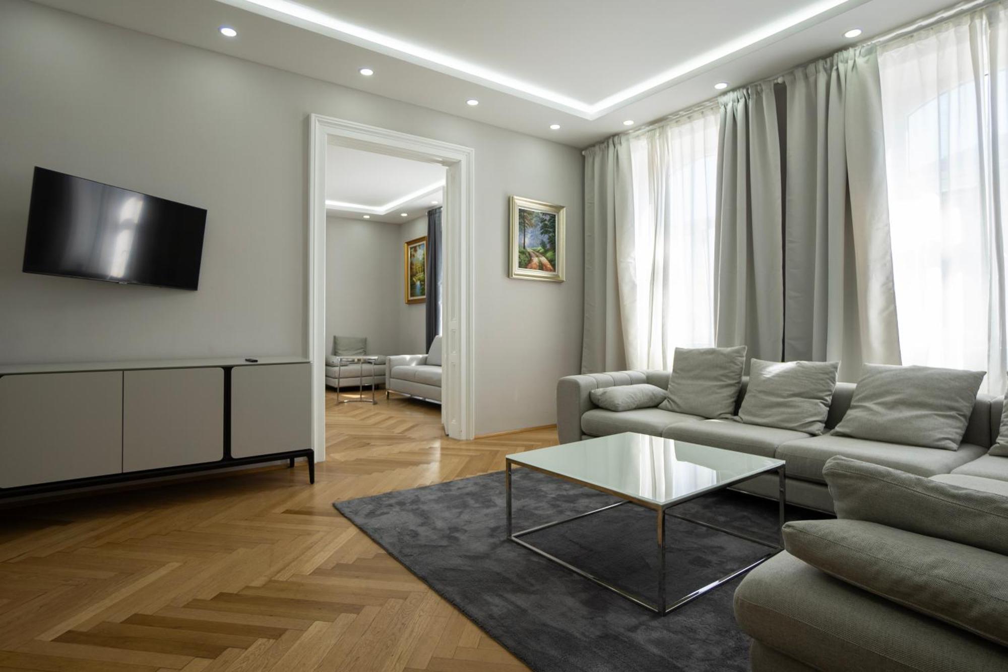 Charming 2-Room Apartment With Balcony, 15 Min To Center Vienna Luaran gambar